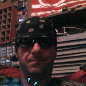 Meet your Posher, Dustin